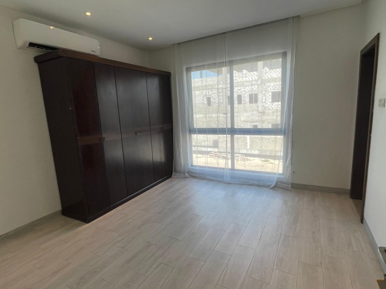 property 477 image 8