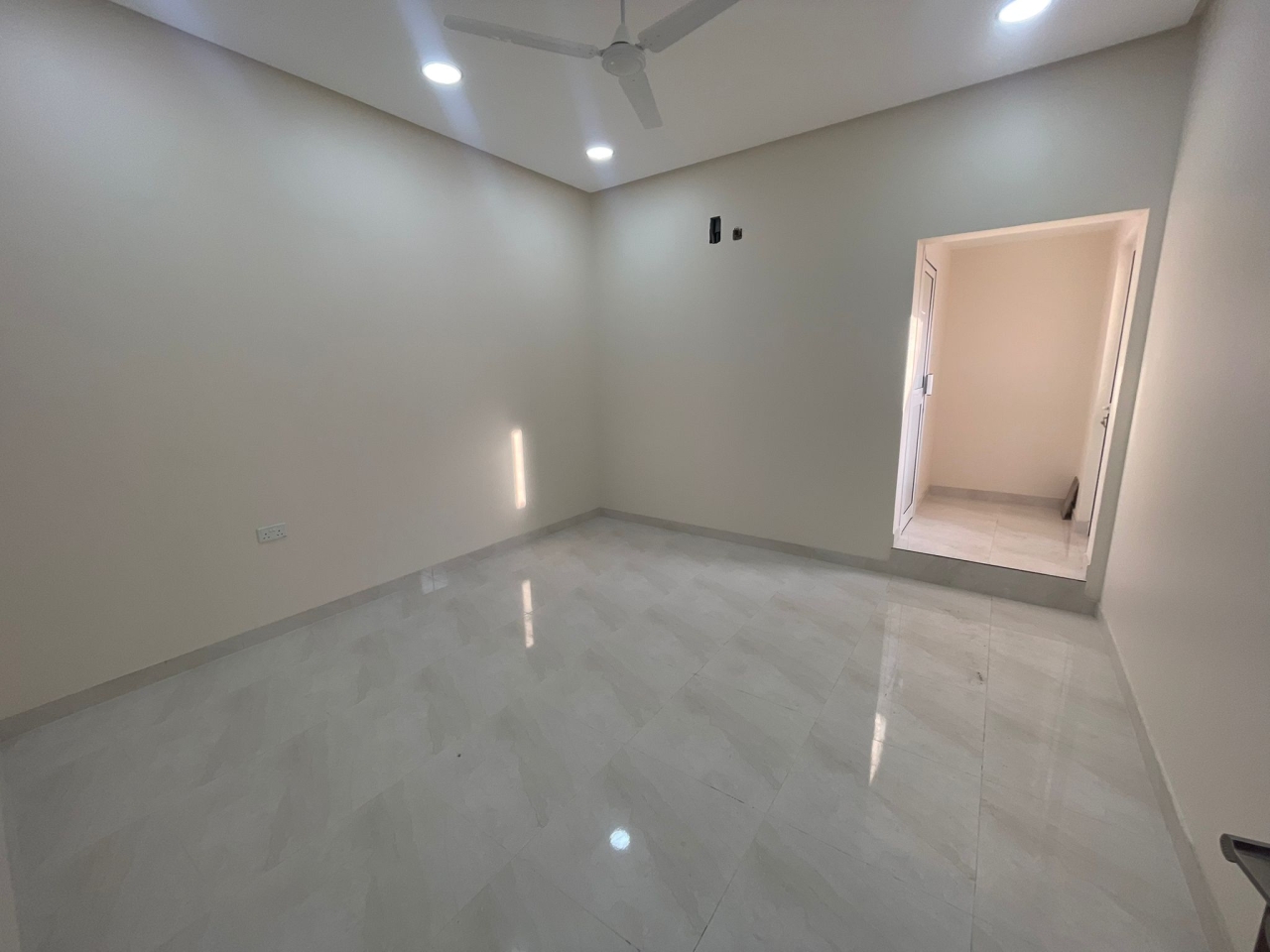 property 495 image 2