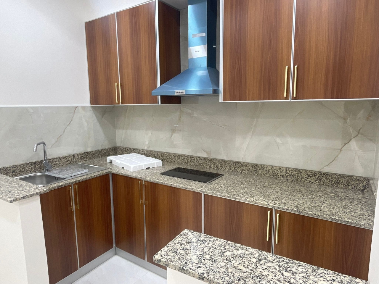 property 495 image 1