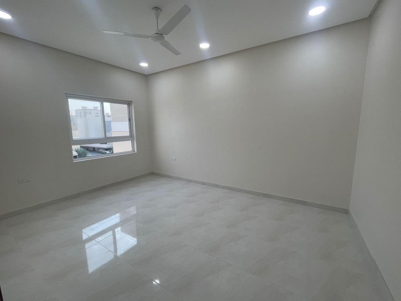 property 496 image 4