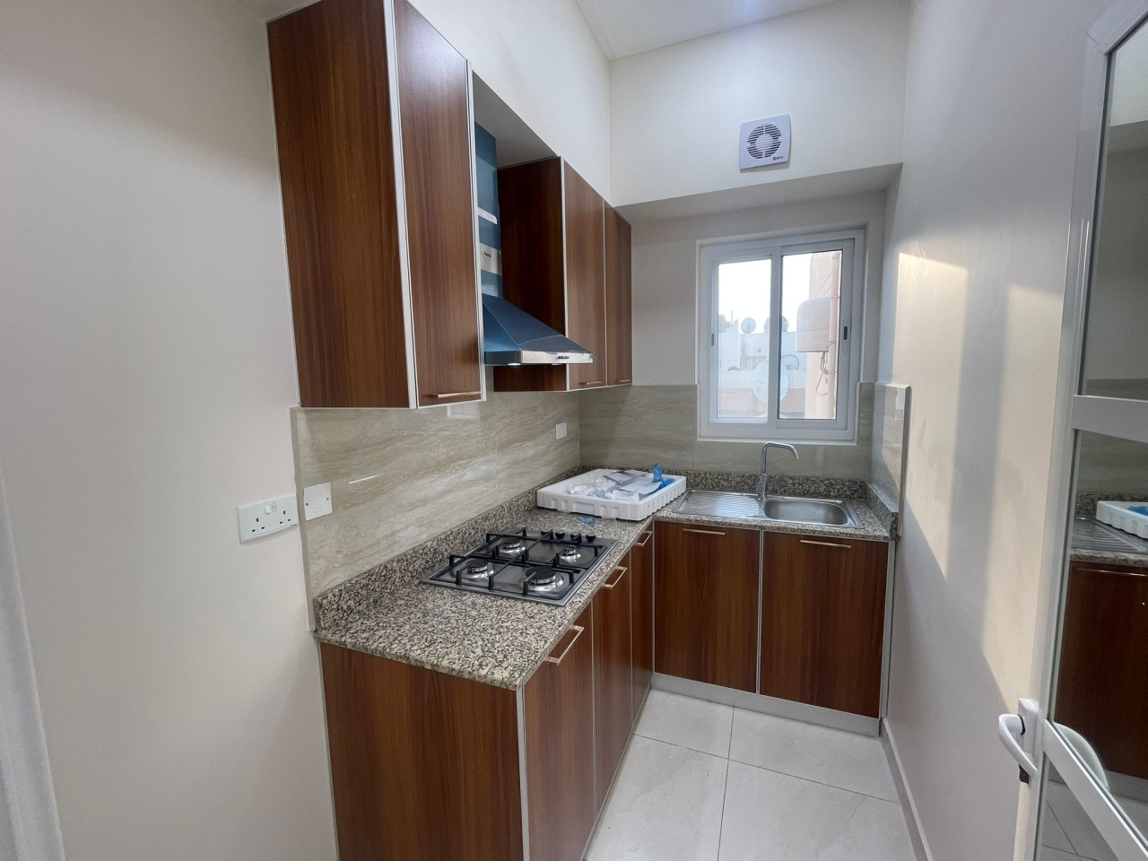 property 498 image 1