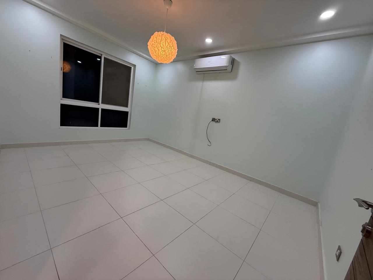 property 551 image 3