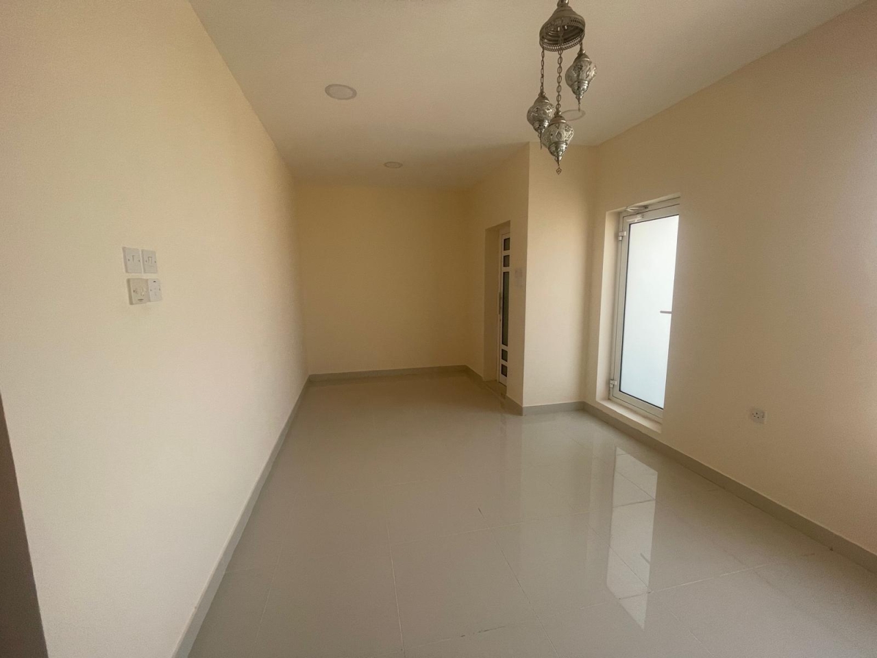 property 558 image 2