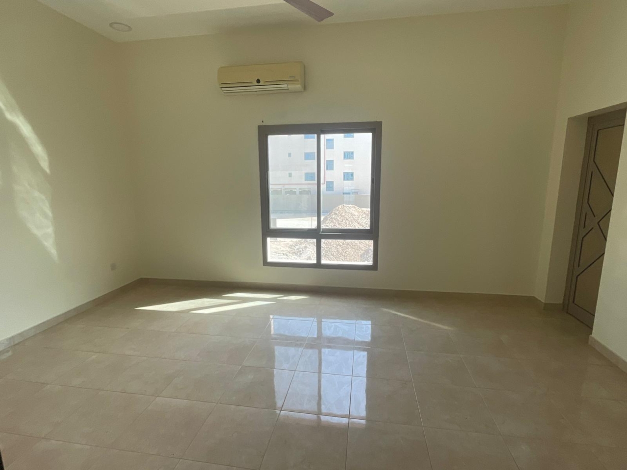 property 559 image 5