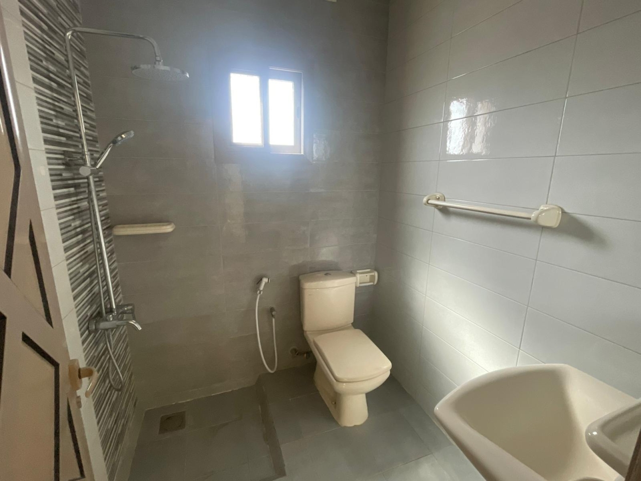 property 559 image 4