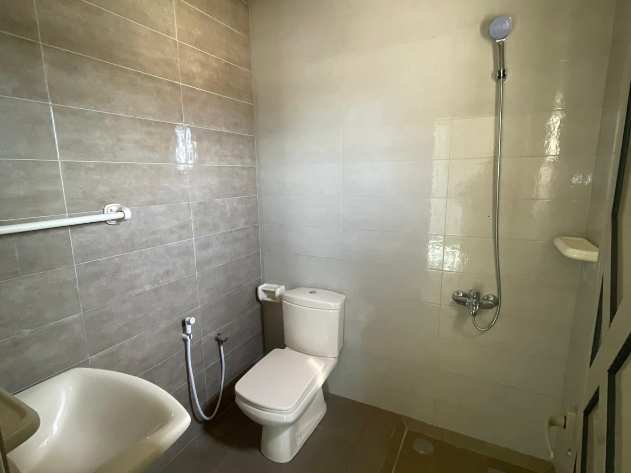 property 559 image 7