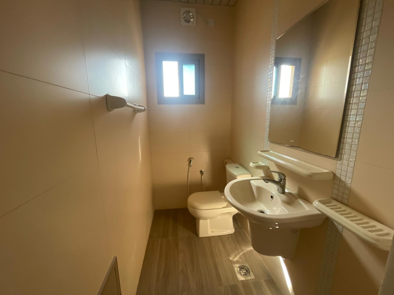 property 559 image 2