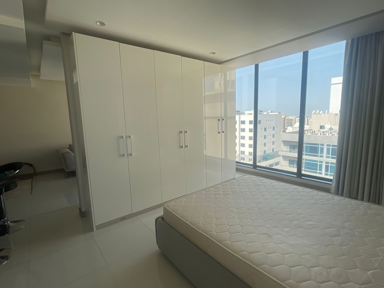 property 560 image 0