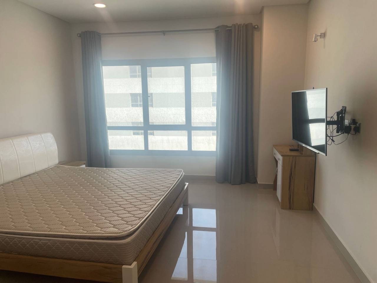 property 561 image 1