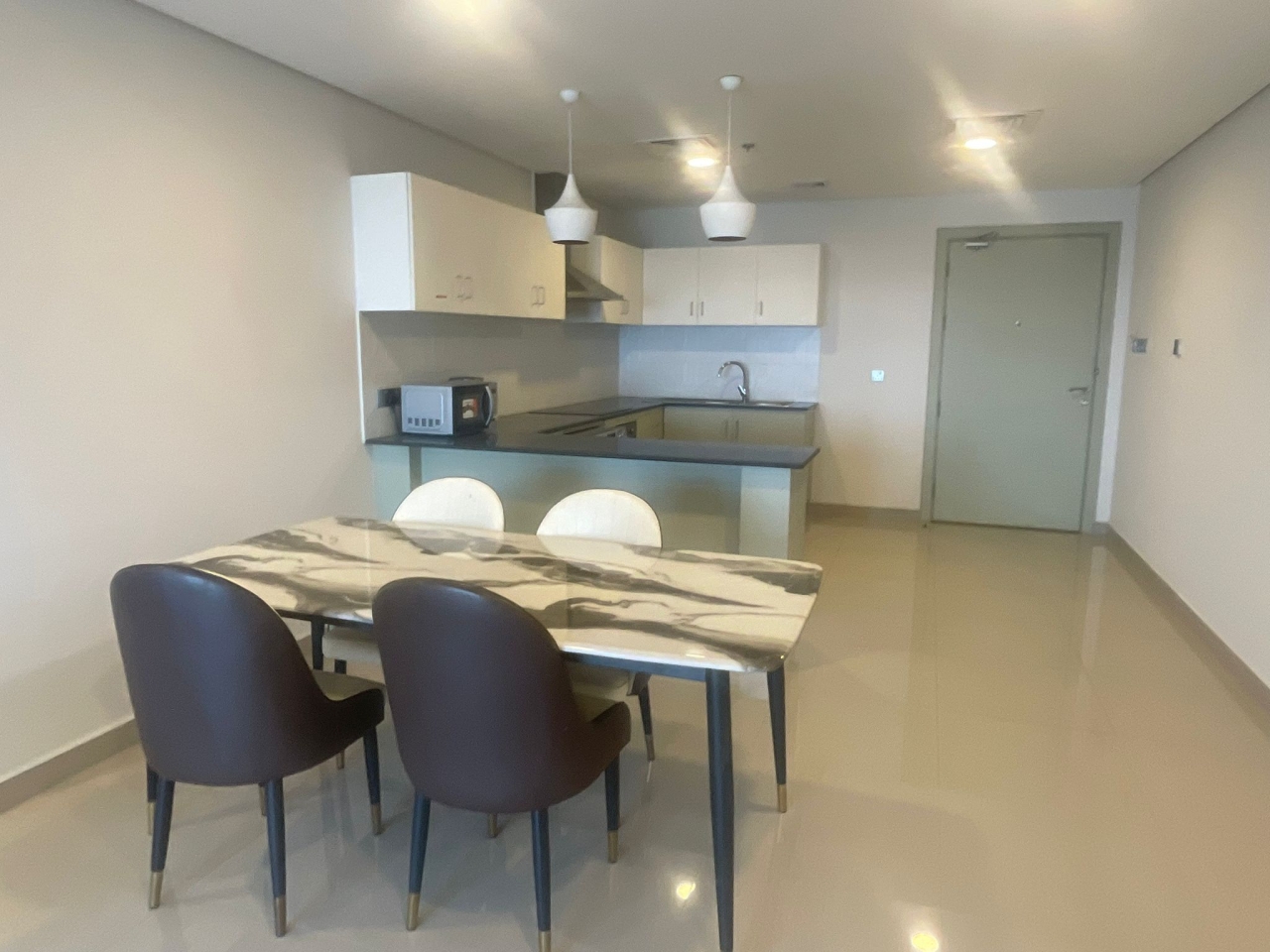 property 562 image 2