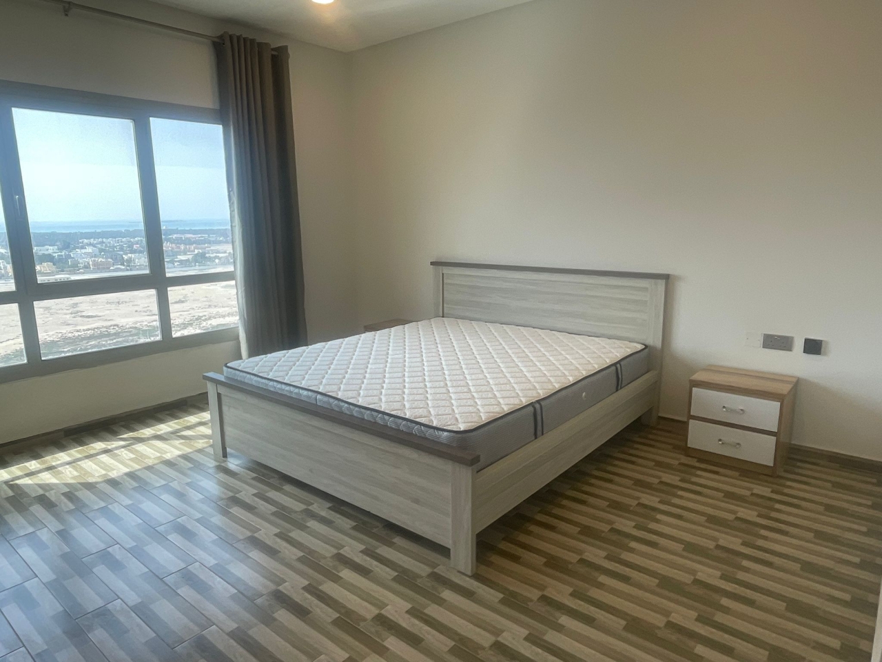 property 562 image 9