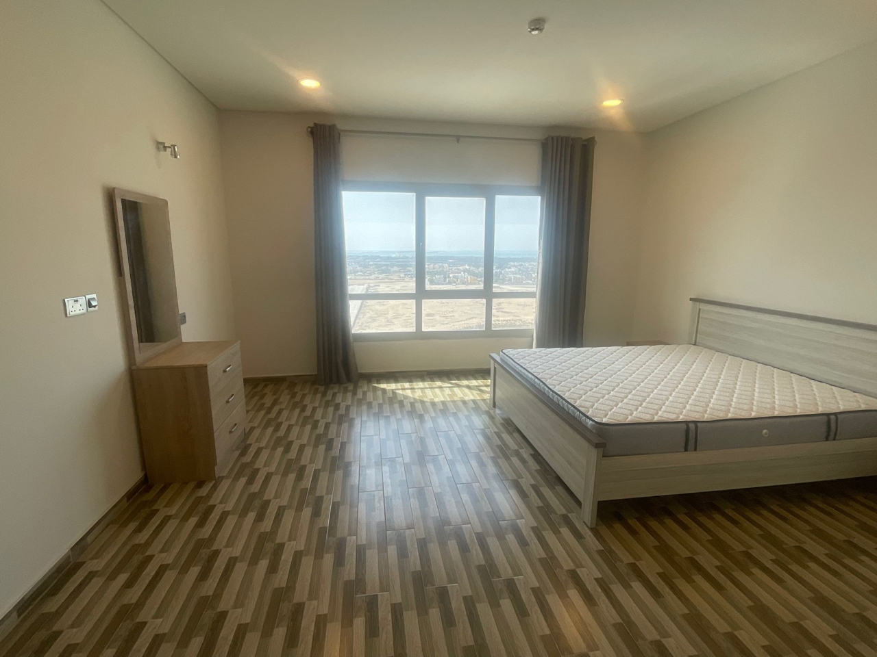 property 562 image 6