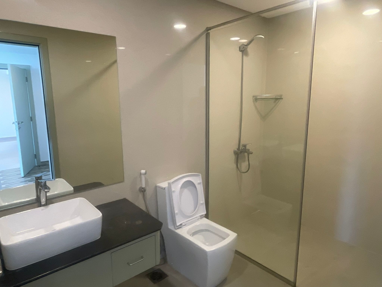 property 562 image 7